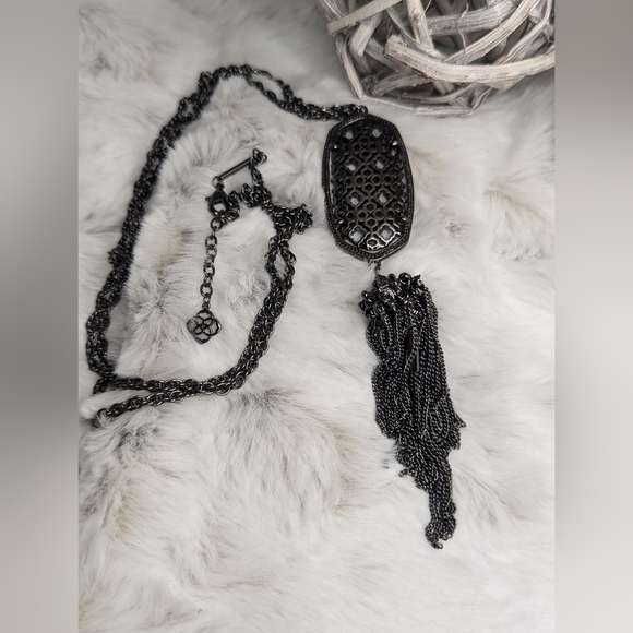 Kendra Scott Rayne Necklace with Tassel in Black - Picture 3 of 4